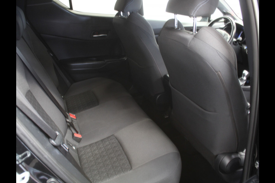 Toyota C-HR 2.0 Hybrid Business Plus CAMERA | CARPLAY | LED | TREKHAAK | LMV | STOELVERW | ADAPCRUISE | CLIMATE