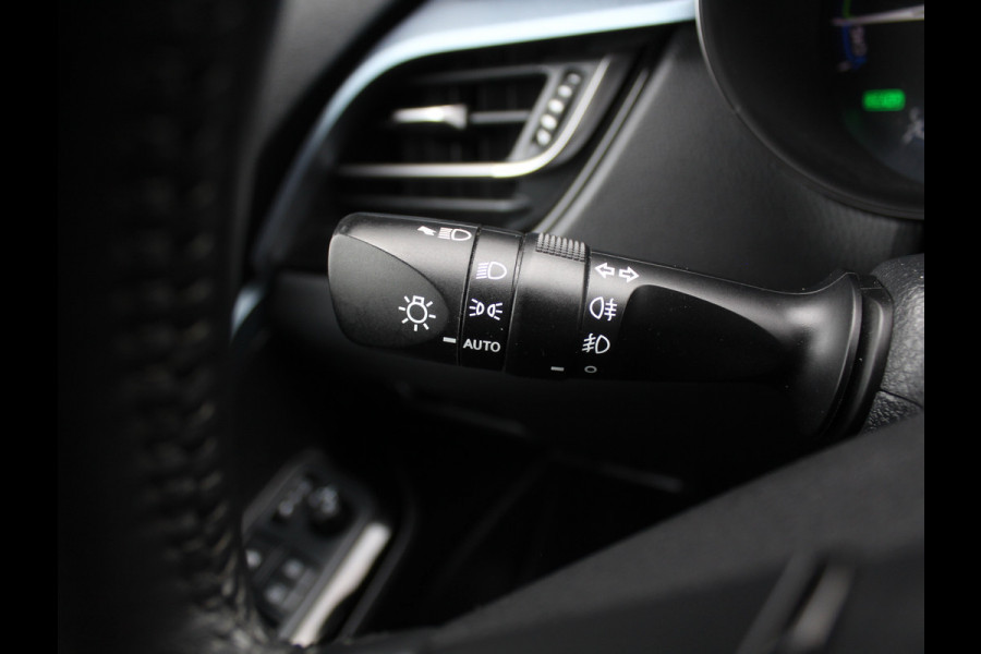 Toyota C-HR 2.0 Hybrid Business Plus CAMERA | CARPLAY | LED | TREKHAAK | LMV | STOELVERW | ADAPCRUISE | CLIMATE