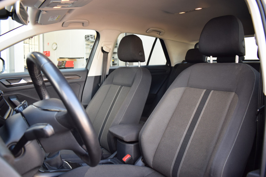 Volkswagen T-Roc 1.0 TSI Style | Trekhaak | Apple CarPlay | ACC | Airco