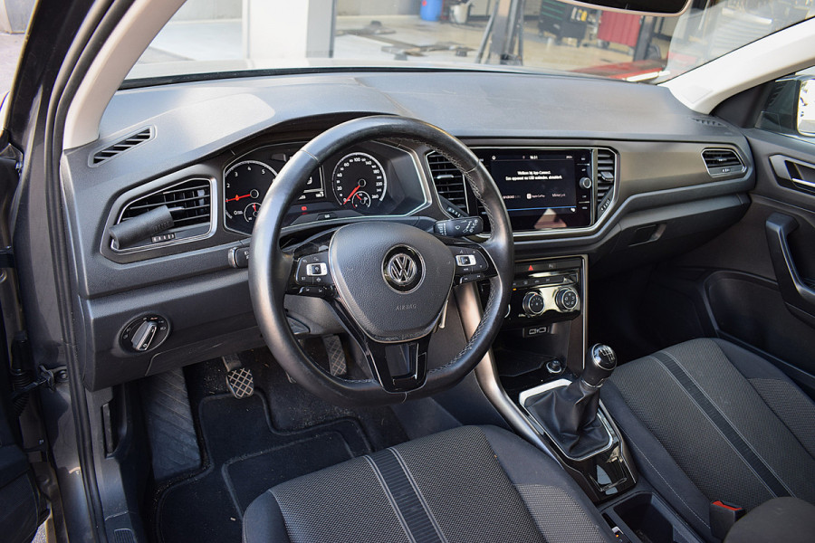 Volkswagen T-Roc 1.0 TSI Style | Trekhaak | Apple CarPlay | ACC | Airco