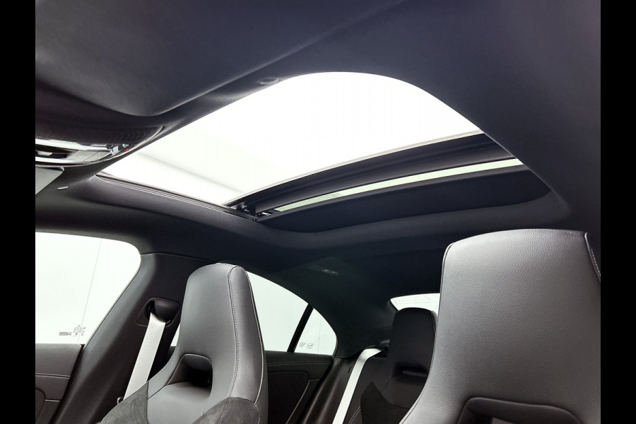 Mercedes-Benz CLA-Klasse 180 Business Solution AMG | AMG Line Plus pakket | Head-up display | MBUX Augmented Reality Navigation | Memoryfunctie voorstoelen | 19" multispaaks velgen |