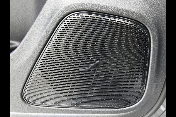 Mercedes-Benz CLA-Klasse 180 Business Solution AMG | AMG Line Plus pakket | Head-up display | MBUX Augmented Reality Navigation | Memoryfunctie voorstoelen | 19" multispaaks velgen |