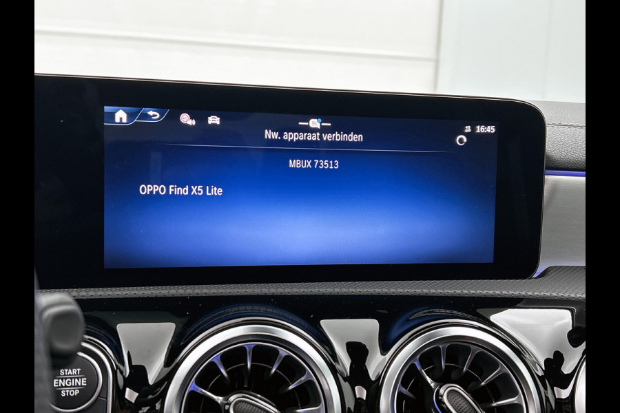 Mercedes-Benz CLA-Klasse 180 Business Solution AMG | AMG Line Plus pakket | Head-up display | MBUX Augmented Reality Navigation | Memoryfunctie voorstoelen | 19" multispaaks velgen |