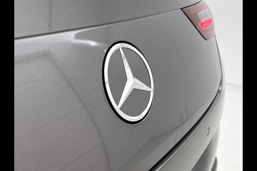 Mercedes-Benz CLA-Klasse 180 Business Solution AMG | AMG Line Plus pakket | Head-up display | MBUX Augmented Reality Navigation | Memoryfunctie voorstoelen | 19" multispaaks velgen |