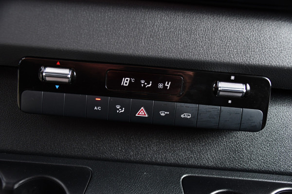 Mercedes-Benz Sprinter 316 RWD 2.2 CDI L2H2 Black Edition 360 Camera, Cruise, Carplay, Navi, Automaat, Led, 164PK, Multimedia, Uniek!