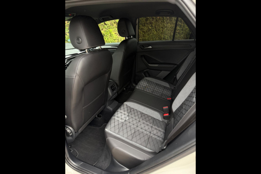 Volkswagen T-Roc 1.0 TSI 3x R-Line CarPlay Camera