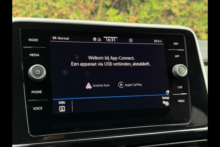 Volkswagen T-Roc 1.0 TSI 3x R-Line CarPlay Camera