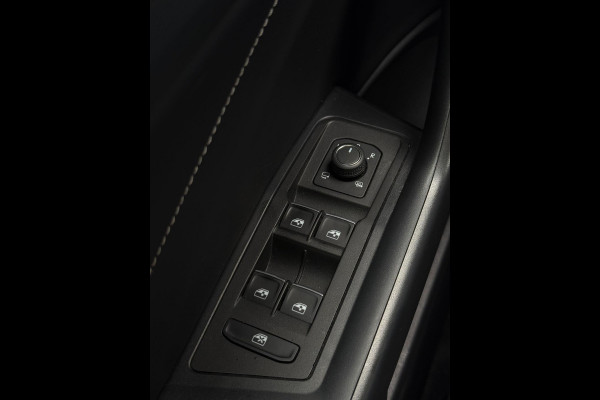 Volkswagen T-Roc 1.0 TSI 3x R-Line CarPlay Camera
