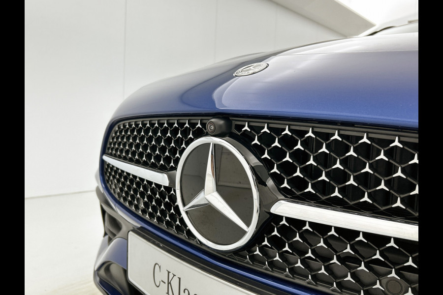 Mercedes-Benz C-Klasse Estate 300 e Business Solution AMG | Trekhaak | Nightpakket | AMG Line Premium Plus | Parkeerpakket met 360°-camera | Antidiefstalpakket GUARD 360° Plus | KEYLESS GO-comfortpakket | EASY PACK achterklep |