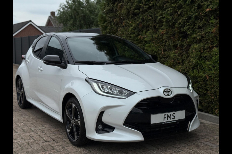 Toyota Yaris 1.5 Hybrid First Edition Camera CarPlay