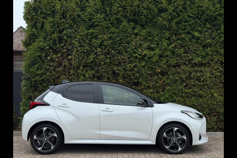 Toyota Yaris 1.5 Hybrid First Edition Camera CarPlay