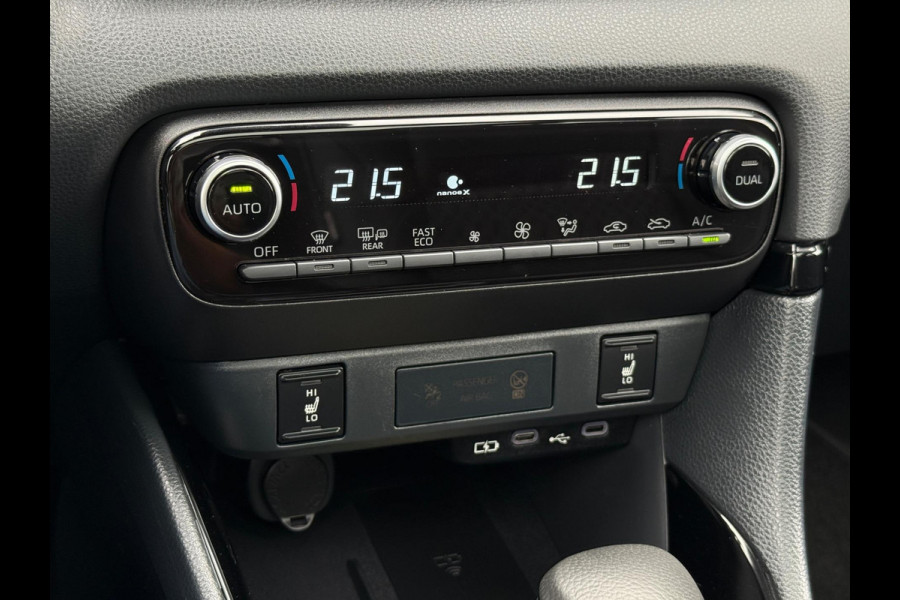 Toyota Yaris 1.5 Hybrid First Edition Camera CarPlay