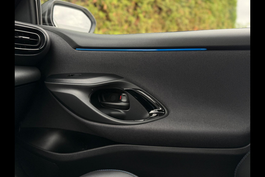 Toyota Yaris 1.5 Hybrid First Edition Camera CarPlay
