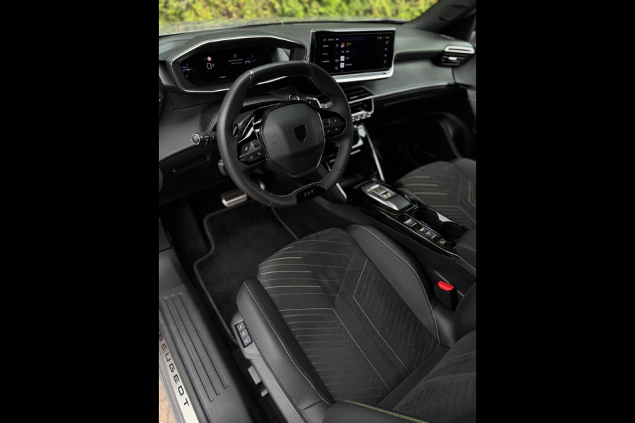 Peugeot 2008 1.2 PureTech 130 GT Camera CarPlay