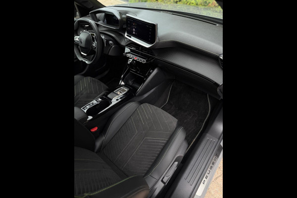 Peugeot 2008 1.2 PureTech 130 GT Camera CarPlay