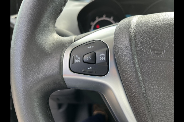 Ford Transit Courier 1.0 Limited EcoBoost S&S | SCI | Benzine | Scherm | Stoelverwarming | Cruise control | Camera
