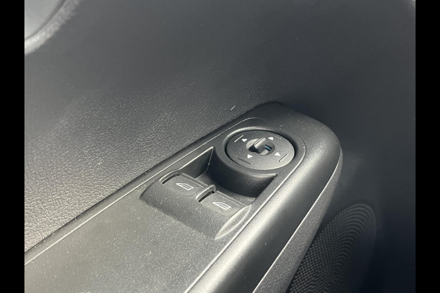 Ford Transit Courier 1.0 Limited EcoBoost S&S | SCI | Benzine | Scherm | Stoelverwarming | Cruise control | Camera