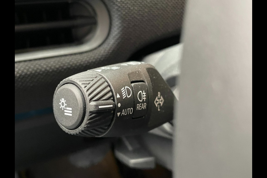 MINI Cooper Cooper 3-drs C 156pk Jcw 18 lmv Pano leer Key-less Head-up
