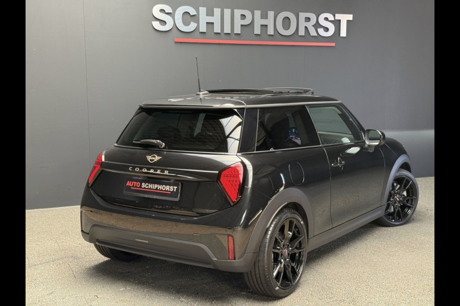 MINI Cooper Cooper 3-drs C 156pk Jcw 18 lmv Pano leer Key-less Head-up