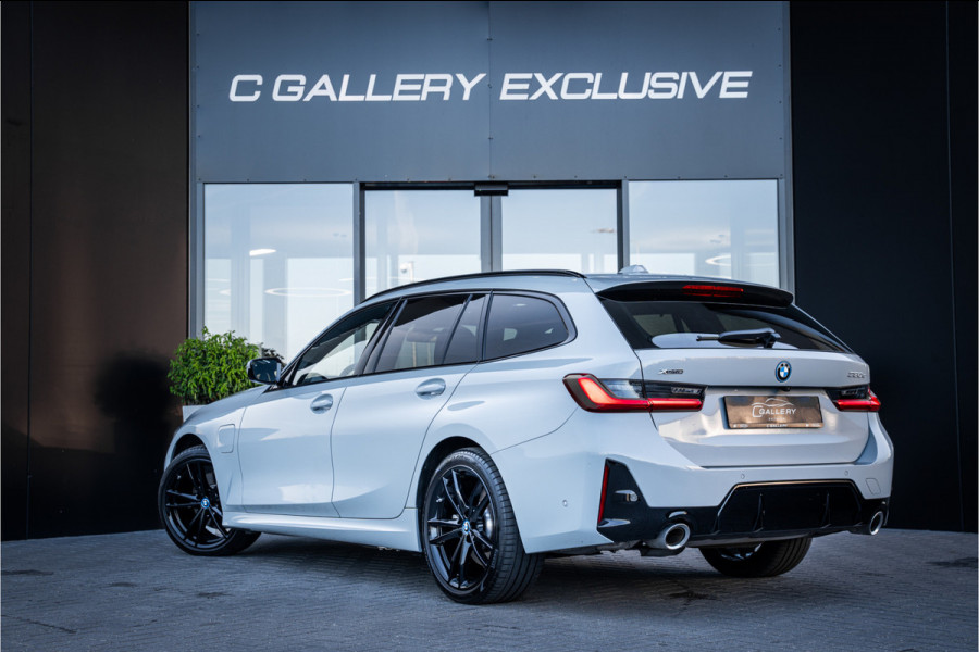 BMW 3 Serie Touring 330e xDrive - M Sport | Panorama | H&K | Memory | 360 Camera
