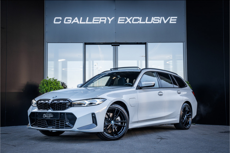 BMW 3 Serie Touring 330e xDrive - M Sport | Panorama | H&K | Memory | 360 Camera