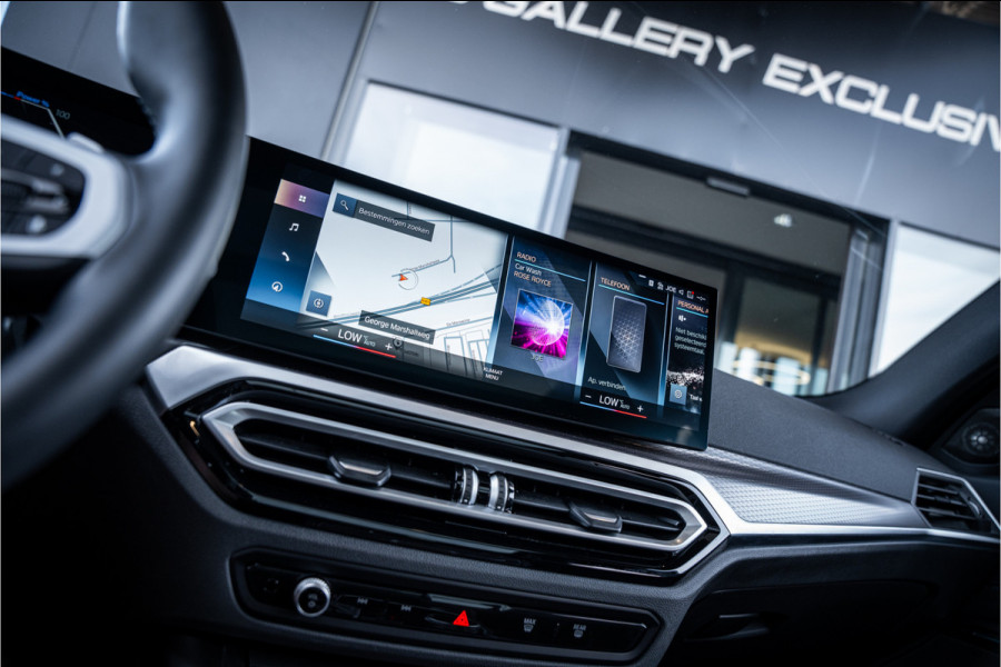 BMW 3 Serie Touring 330e xDrive - M Sport | Panorama | H&K | Memory | 360 Camera