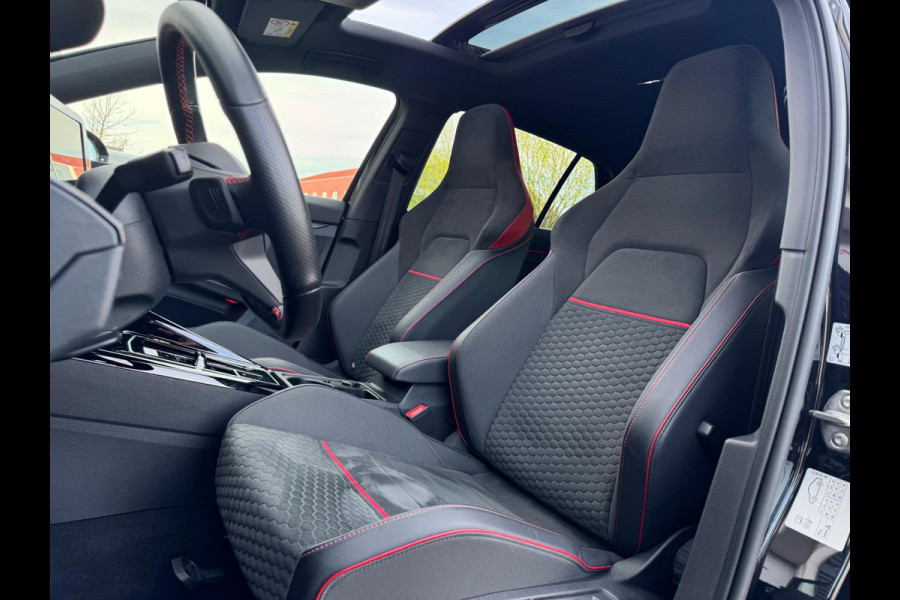 Volkswagen Golf 2.0 TSI GTI Pano/Matrix/H&K/HUD