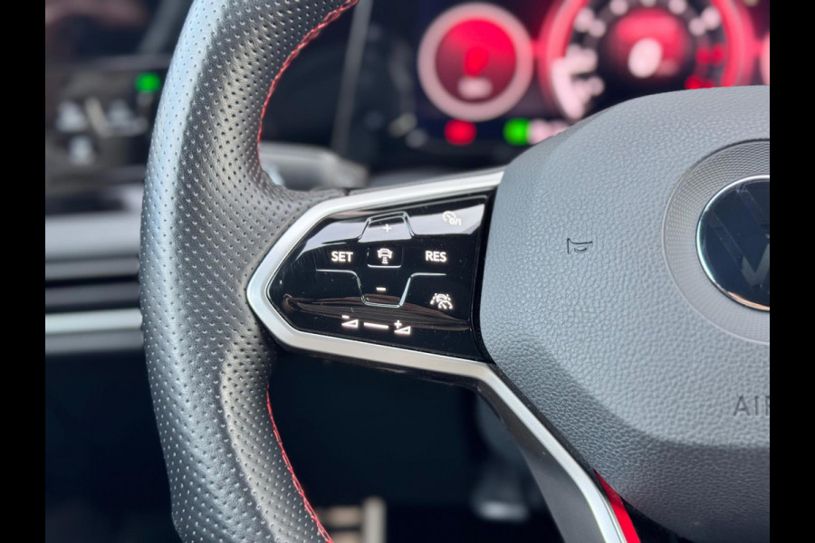 Volkswagen Golf 2.0 TSI GTI Pano/Matrix/H&K/HUD
