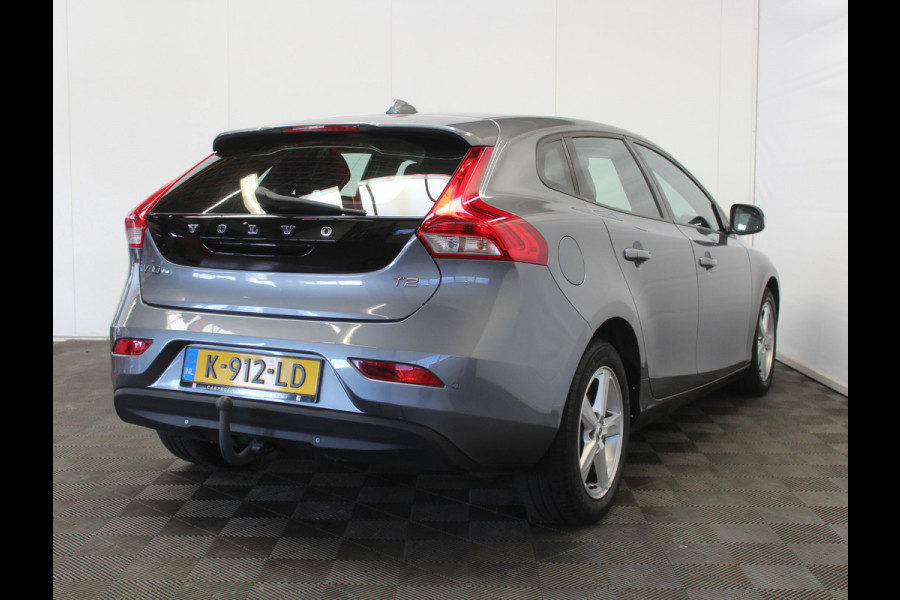 Volvo V40 1.5 T2 Momentum CLIMATE | LED | AFN TREKHAAK | LMV | CRUISE | AUTOMAAT