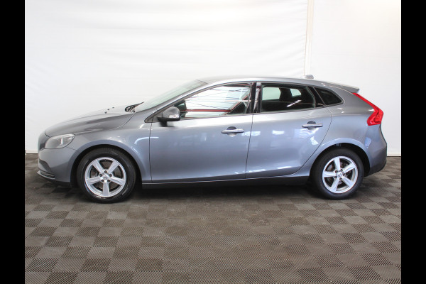 Volvo V40 1.5 T2 Momentum CLIMATE | LED | AFN TREKHAAK | LMV | CRUISE | AUTOMAAT