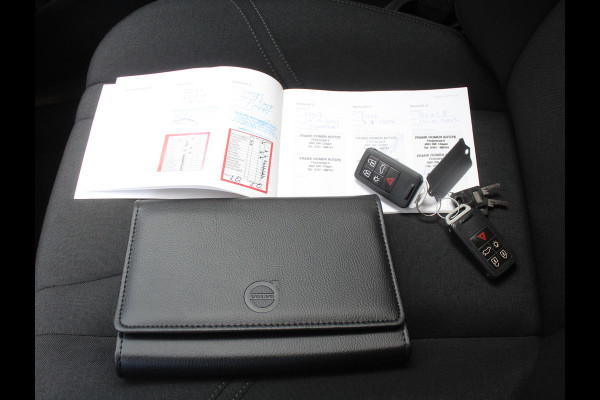 Volvo V40 1.5 T2 Momentum CLIMATE | LED | AFN TREKHAAK | LMV | CRUISE | AUTOMAAT