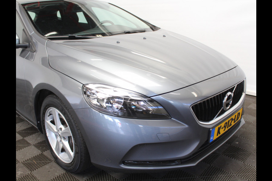 Volvo V40 1.5 T2 Momentum CLIMATE | LED | AFN TREKHAAK | LMV | CRUISE | AUTOMAAT