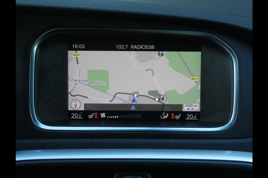 Volvo V40 1.5 T2 Momentum CLIMATE | LED | AFN TREKHAAK | LMV | CRUISE | AUTOMAAT