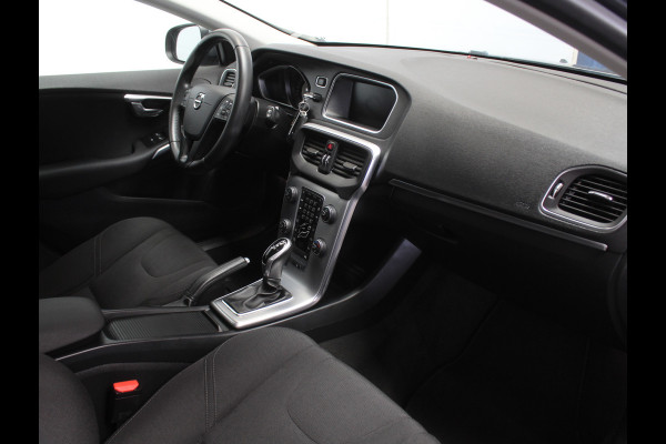 Volvo V40 1.5 T2 Momentum CLIMATE | LED | AFN TREKHAAK | LMV | CRUISE | AUTOMAAT