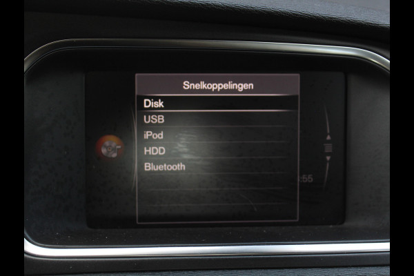 Volvo V40 1.5 T2 Momentum CLIMATE | LED | AFN TREKHAAK | LMV | CRUISE | AUTOMAAT