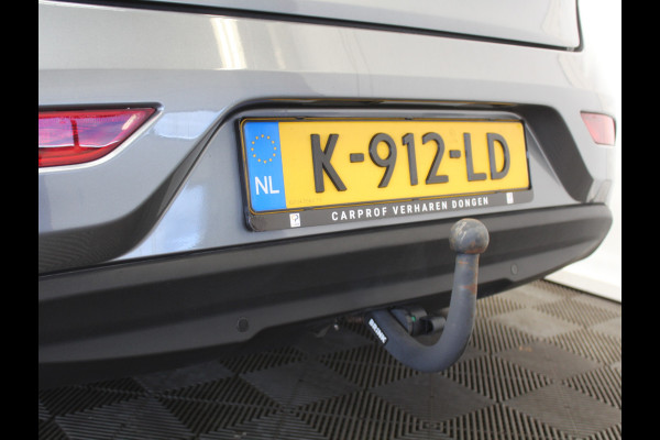 Volvo V40 1.5 T2 Momentum CLIMATE | LED | AFN TREKHAAK | LMV | CRUISE | AUTOMAAT