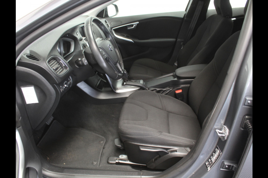 Volvo V40 1.5 T2 Momentum CLIMATE | LED | AFN TREKHAAK | LMV | CRUISE | AUTOMAAT