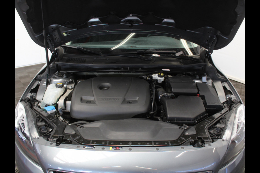 Volvo V40 1.5 T2 Momentum CLIMATE | LED | AFN TREKHAAK | LMV | CRUISE | AUTOMAAT