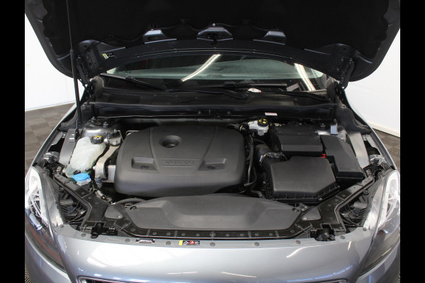Volvo V40 1.5 T2 Momentum CLIMATE | LED | AFN TREKHAAK | LMV | CRUISE | AUTOMAAT