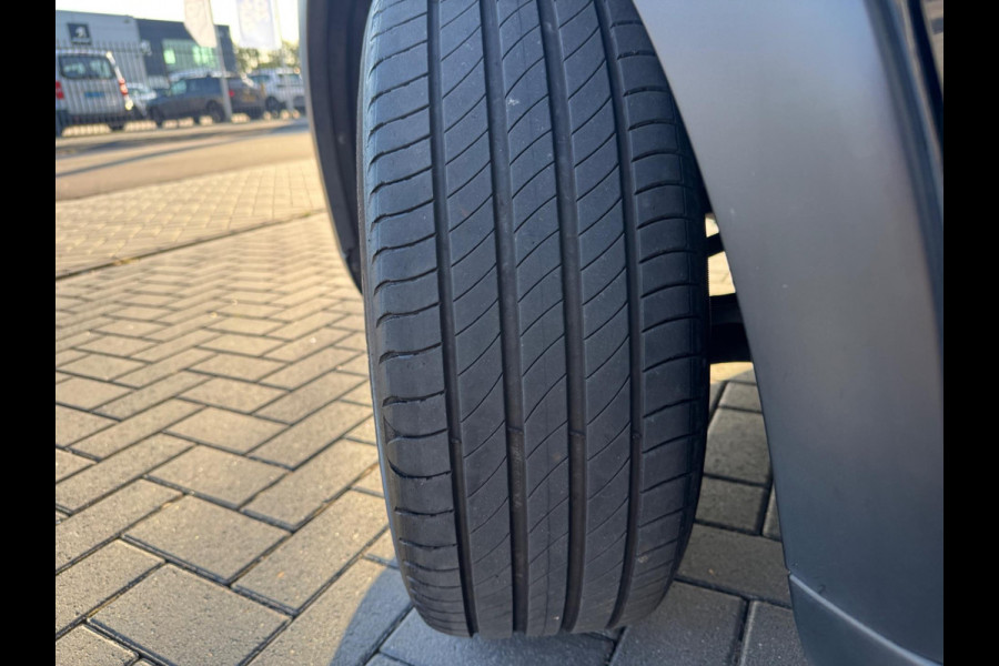 Citroën C3 1.2 PureTech Feel Black Pack | Airco | Nav