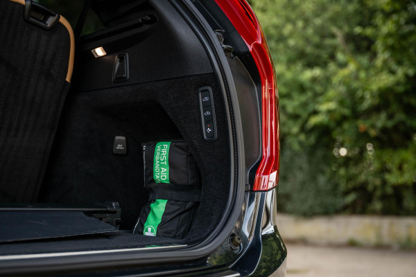 Volvo XC90 2.0 T8 Recharge AWD Inscription 455pk Massage B&W