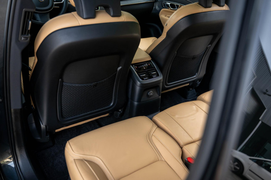 Volvo XC90 2.0 T8 Recharge AWD Inscription 455pk Massage B&W