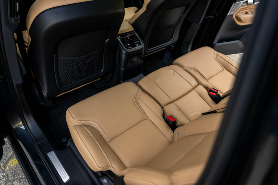 Volvo XC90 2.0 T8 Recharge AWD Inscription 455pk Massage B&W