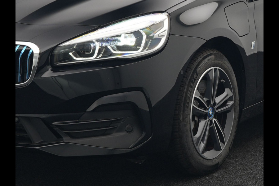BMW 2 Serie Active Tourer 225xe Sportline iPerformance Plug In Hybrid 225pk Dealer O.H PHEV | Cruise Control | Navigatie | Keyless | Lederen Sportstoelen Verwarmd |