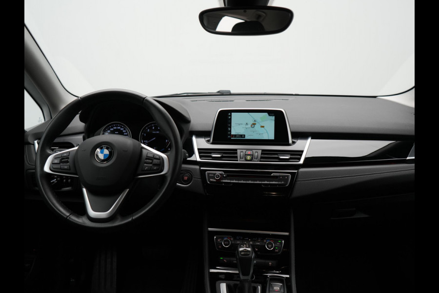 BMW 2 Serie Active Tourer 225xe Sportline iPerformance Plug In Hybrid 225pk Dealer O.H PHEV | Cruise Control | Navigatie | Keyless | Lederen Sportstoelen Verwarmd |