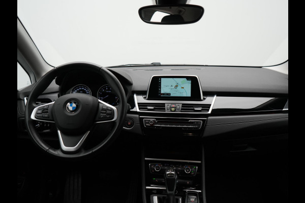 BMW 2 Serie Active Tourer 225xe Sportline iPerformance Plug In Hybrid 225pk Dealer O.H PHEV | Cruise Control | Navigatie | Keyless | Lederen Sportstoelen Verwarmd |