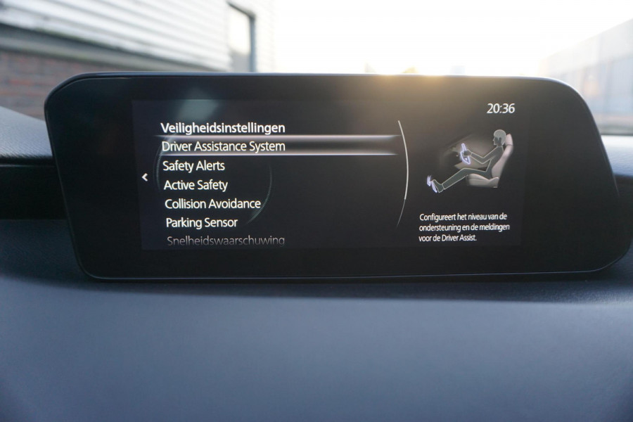 Mazda 3 2.0 e-SkyActiv-X M Hybrid 180PK/Head-Up met Bose/ /Dealeronderhouden