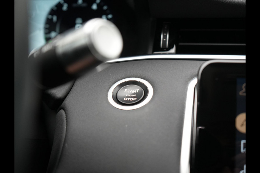 Land Rover Range Rover Evoque 1.5 P300e AWD Plug In Hybrid 309pk Dealer O.H PHEV | Panodak | Head Up | Adaptive Cruise | Camera | Lederen Sportstoelen Memory & Verwarmd | BLIS | Keyless | Navigatie | Virtual | DAB |