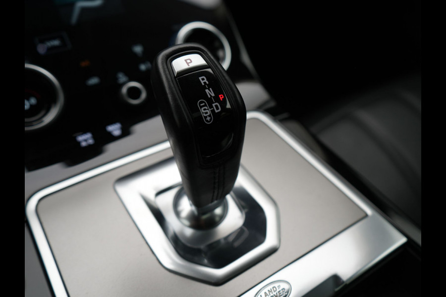 Land Rover Range Rover Evoque 1.5 P300e AWD Plug In Hybrid 309pk Dealer O.H PHEV | Panodak | Head Up | Adaptive Cruise | Camera | Lederen Sportstoelen Memory & Verwarmd | BLIS | Keyless | Navigatie | Virtual | DAB |