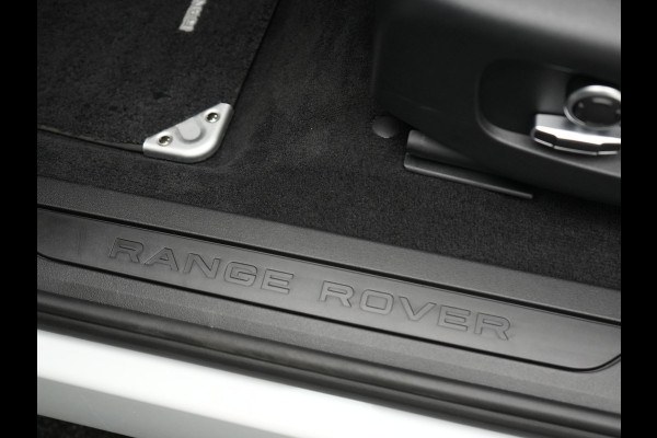 Land Rover Range Rover Evoque 1.5 P300e AWD Plug In Hybrid 309pk Dealer O.H PHEV | Panodak | Head Up | Adaptive Cruise | Camera | Lederen Sportstoelen Memory & Verwarmd | BLIS | Keyless | Navigatie | Virtual | DAB |